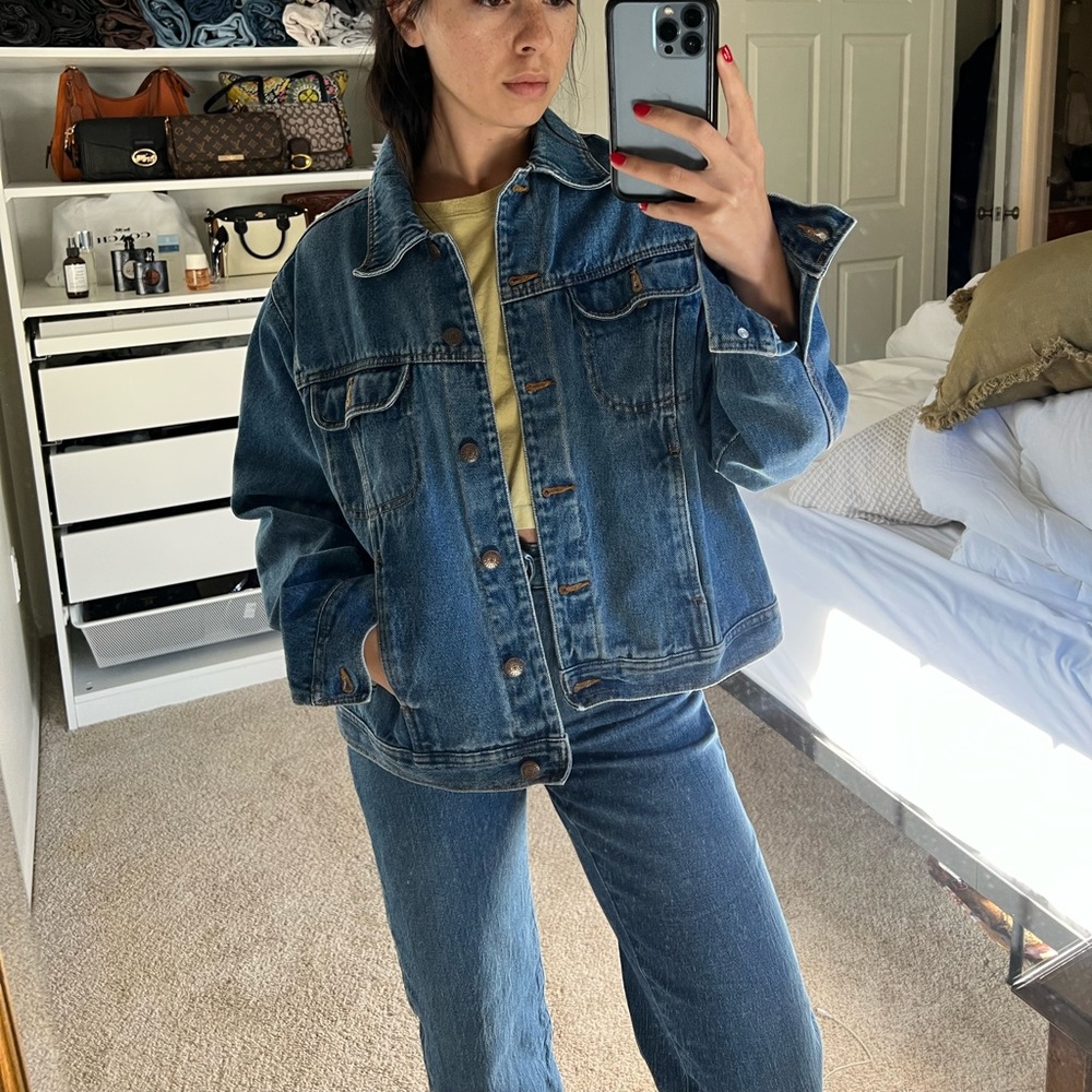 Vintage Oversized Medium-wash Jean Jacket
